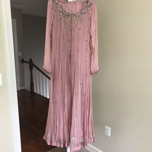 Indian/ Pakistani/ desi outfits